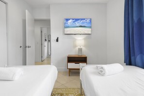4 Schlafzimmer, Schreibtisch, Bügeleisen/Bügelbrett, kostenloses WLAN