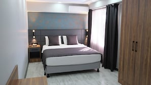Deluxe Single Room