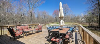 Peaceful Villa w Private POOL / AC/ game room / loft /WiFi Sleep 9 ☀️, ⛱️