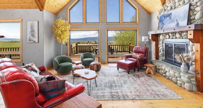 MAJESTIC VIEWS | Family Lodge | Large Deck