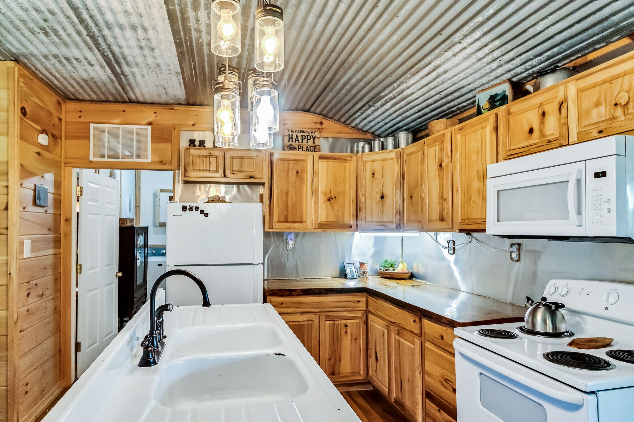 Little Bear Cabin at Red River Gorge - Hot Tub!