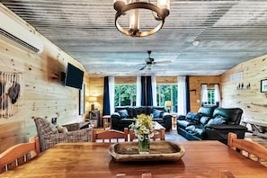 Smart TV, fireplace, books - Romantic Red River Gorge Cabin w/ Hot Tub, Pond Views & Dog Friendly (Frenchburg)