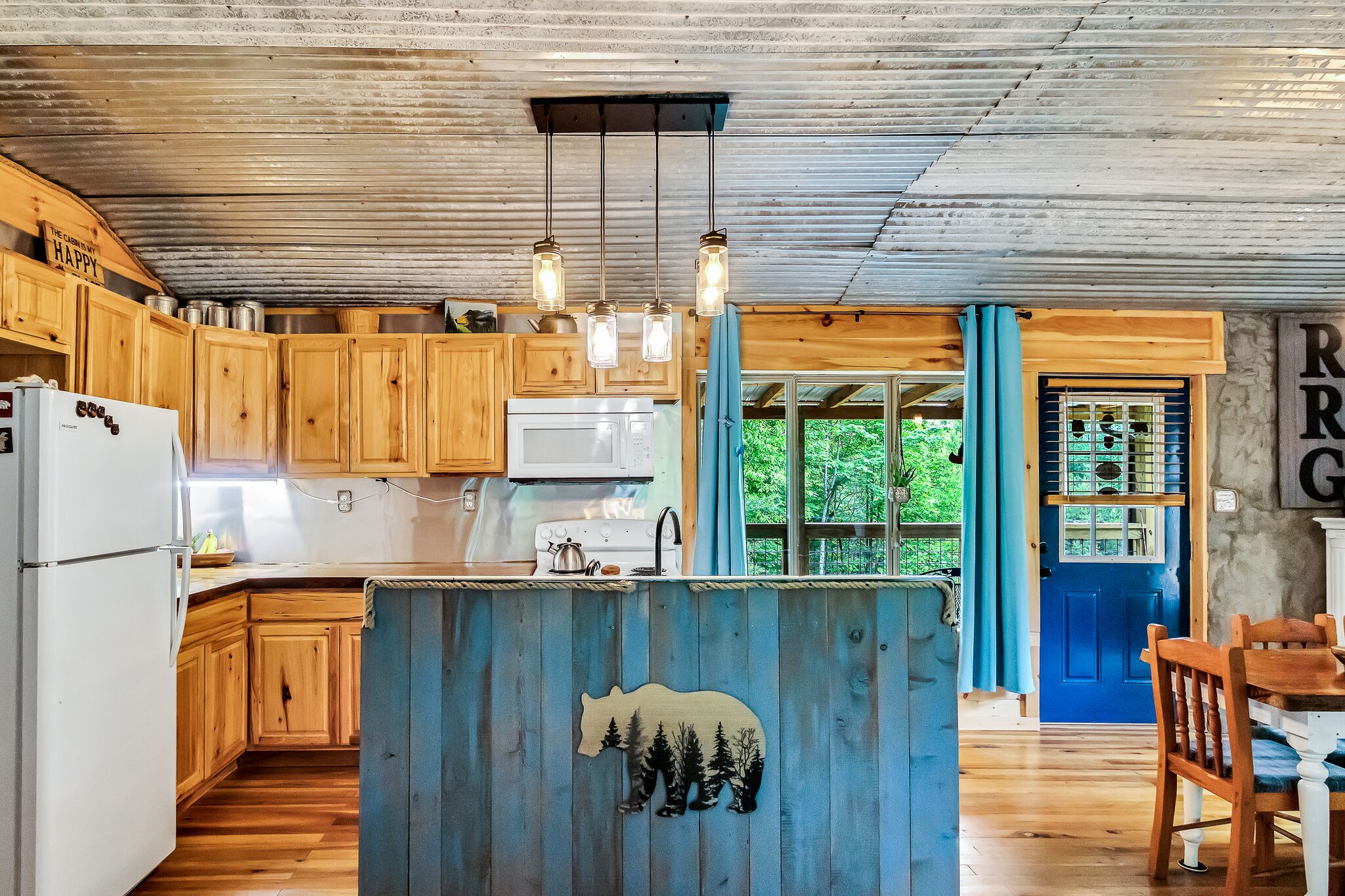 Little Bear Cabin at Red River Gorge - Hot Tub!