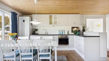 Frigorífic, forn, placa de cuina i rentaplats