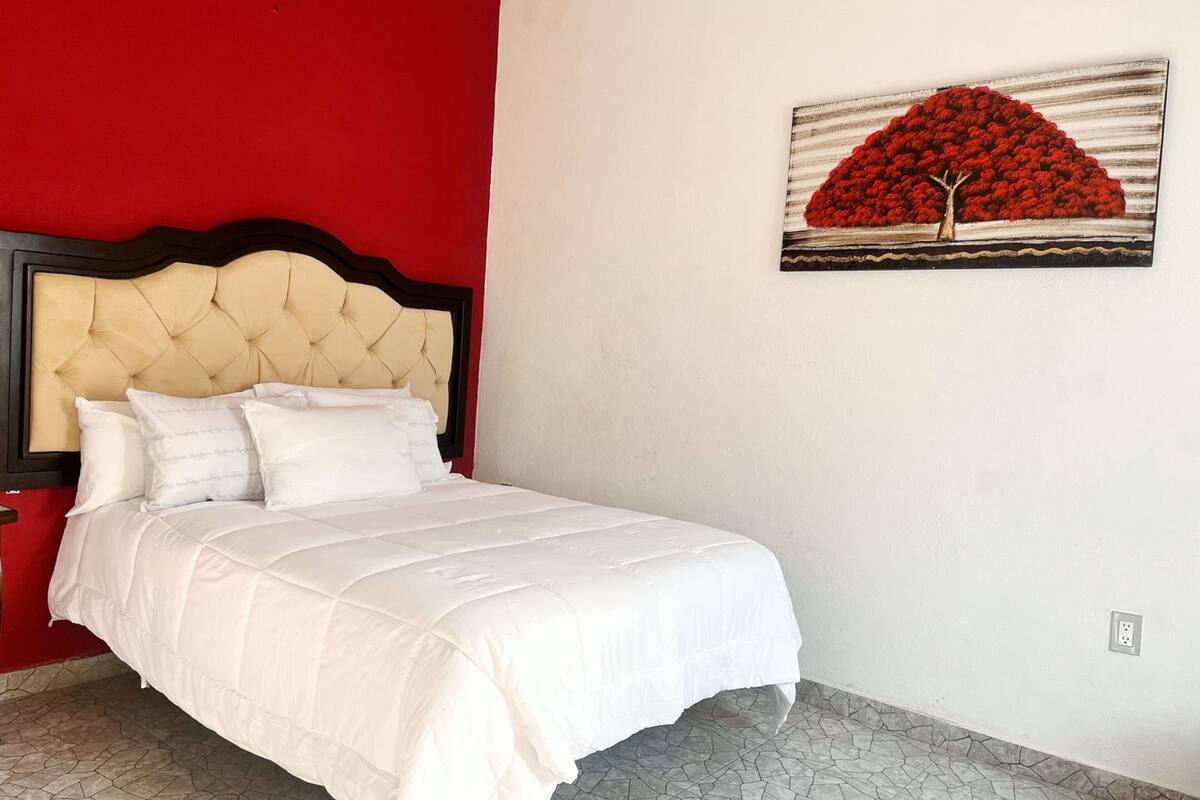 Classic Double Room | Select Comfort beds, WiFi (free), bed sheets