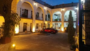 Reception - Hotel Peña Florencia (Ezequiel Montes)