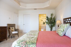 3 bedrooms, desk, iron/ironing board, travel cot