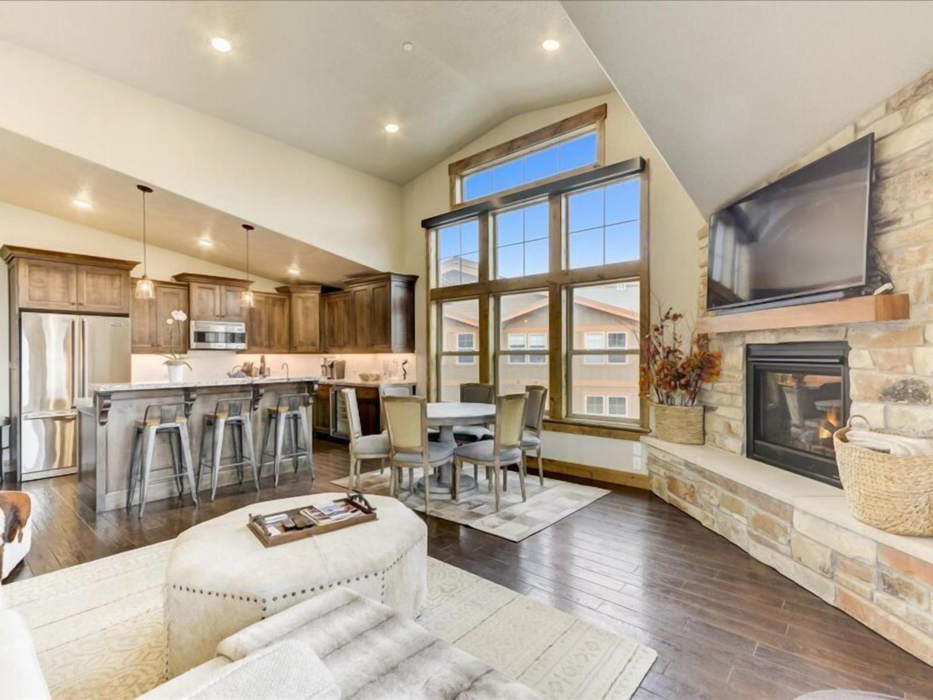 Jordenelle Lake, Deer Valley Ski Access - Sleeps 6