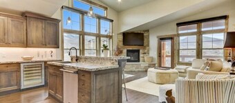 Jordenelle Lake, Deer Valley Ski Access - Sleeps 6