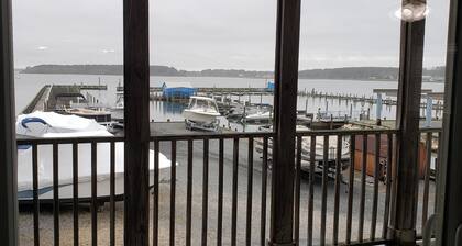 Bayfront Family Friendly 2BR on a Marina - Great Location & Beautiful Views!
