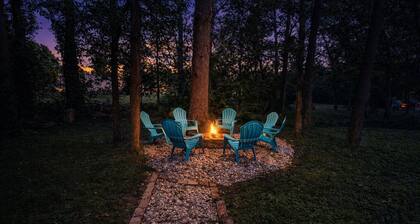 Midnight Lexington Newly Remodeled Designer Stay