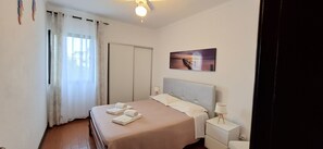 2 bedrooms, iron/ironing board, travel crib, free WiFi