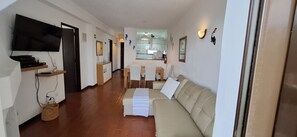 Fernseher, Kamin