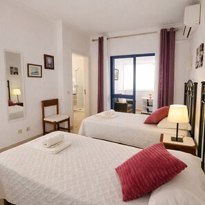 2 chambres, fer et planche à repasser, Wi-Fi gratuit, draps fournis