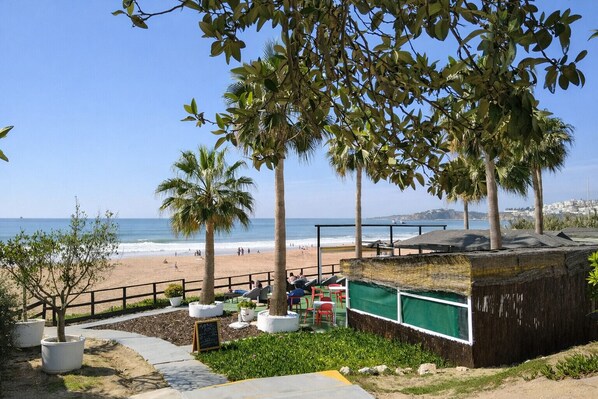 Strand