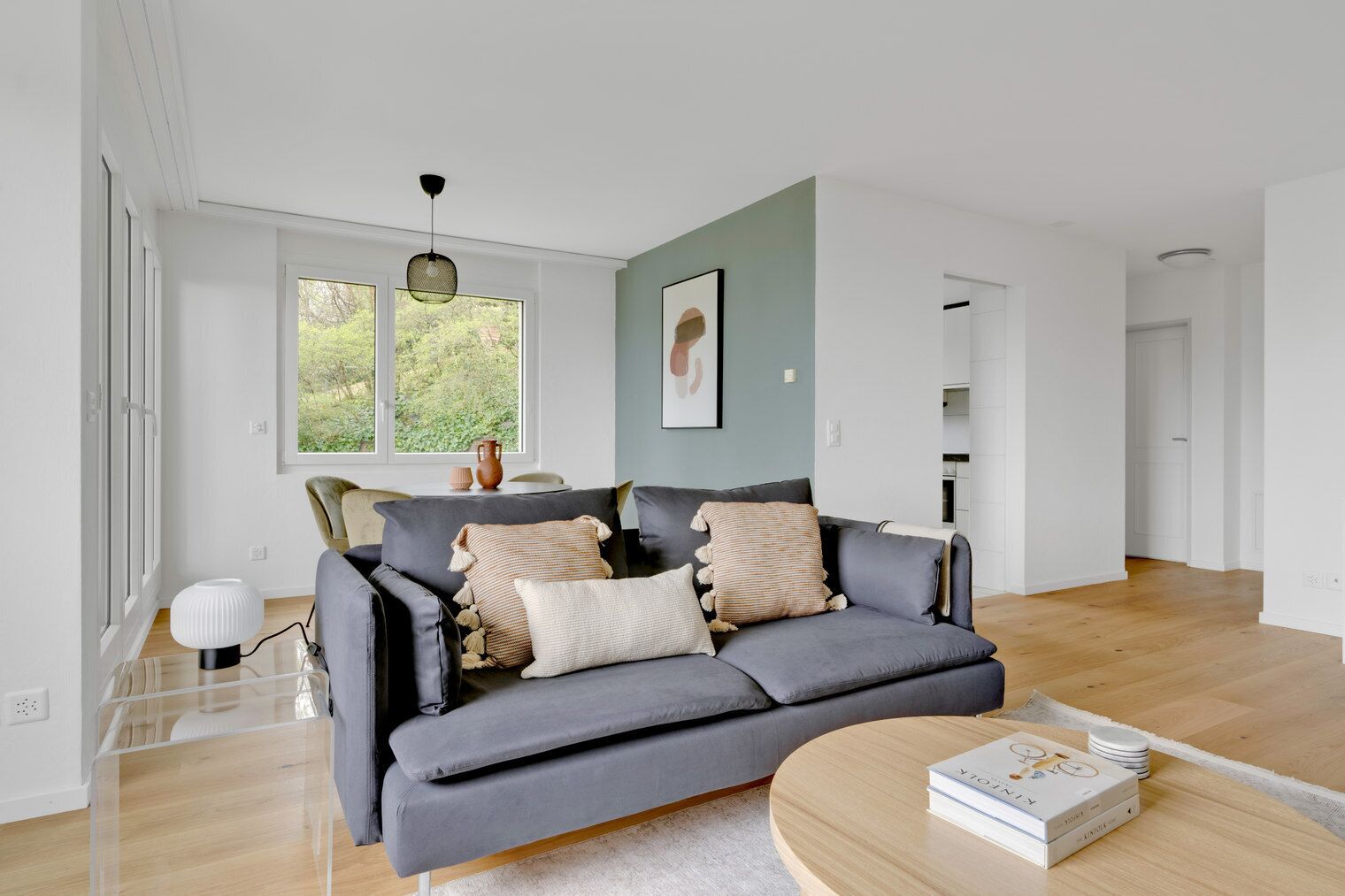 Télévision, chaîne hi-fi