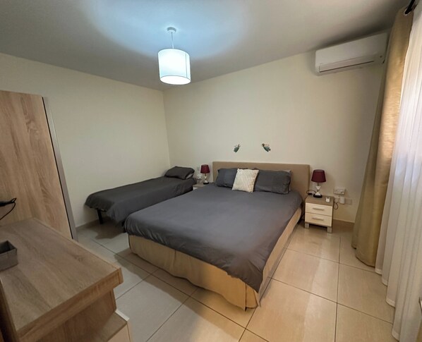 2 Schlafzimmer, Bügeleisen/Bügelbrett, WLAN, Bettwäsche
