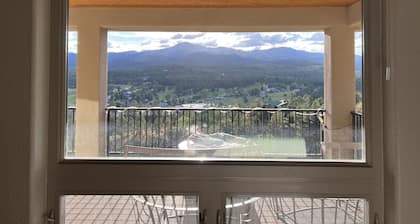 Lovely 3-Bed overlooking Cree Meadows/Sierra Blanca