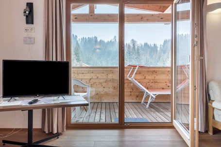 テレビ. Apartment "Sabina Birke" in the Nature Reserve directly on the Alpe di Siusi