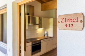 Geladeira, fog ão, cooktop, lava-louças