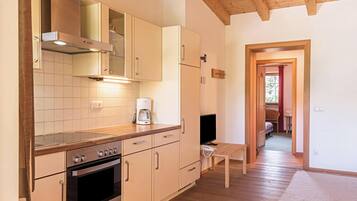 Kühlschrank, Ofen, Herdplatte, Geschirrspüler