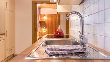 Kühlschrank, Ofen, Herdplatte, Geschirrspüler