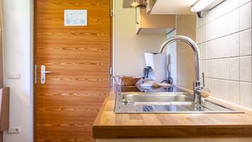 Kühlschrank, Ofen, Herdplatte, Geschirrspüler