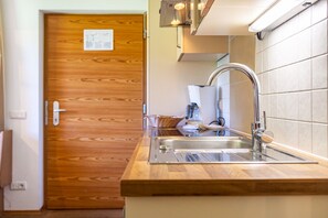 Fridge, oven, stovetop, dishwasher - Apartment "Ferienparadies Sabina Piz" in the Nature Reserve directly on the Alpe di Siusi (Castelrotto / Alpe di Siusi)
