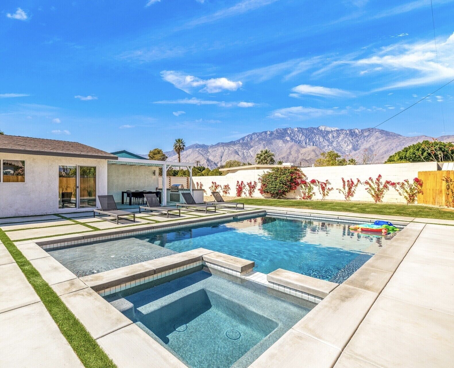 Monthly Mid-Century Hollywood Glam Retreat! 