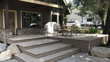 Rumah, 4 kamar tidur | Balkon