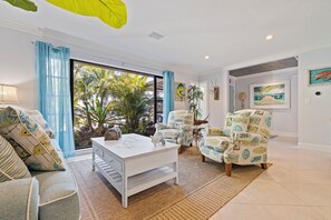 Smart TV, videojuegos, libros y monitor de computadora