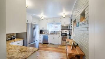 Rumah, 4 kamar tidur | Dapur pribadi