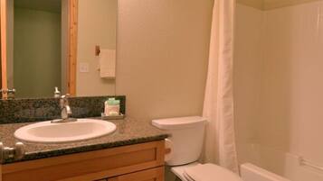 Rumah, 3 kamar tidur | Kamar mandi | Handuk