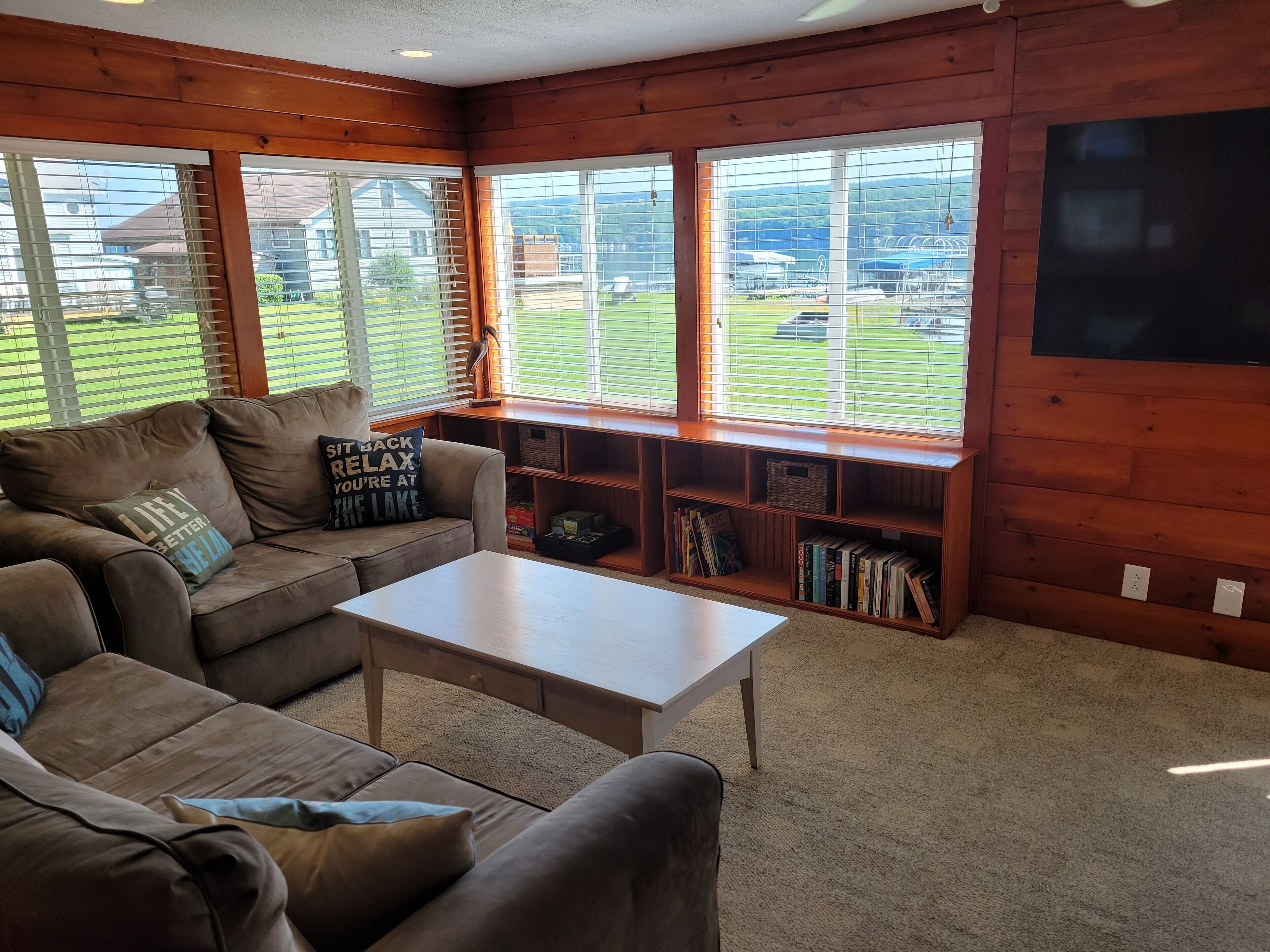 Owasco Lake Finger Lakes Getaway