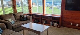 Owasco Lake Finger Lakes Getaway