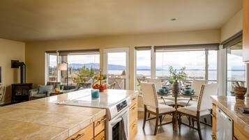 雪櫃、微波爐、焗爐、爐具