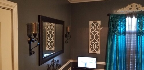 GREAT location near Towne Center with easy access to I-10 and I-12!.