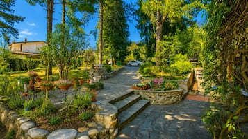 Standard Villa, 3 Bedrooms, Balcony, Mountainside (Villa I Tre Archi for 6 with Private) | Property grounds