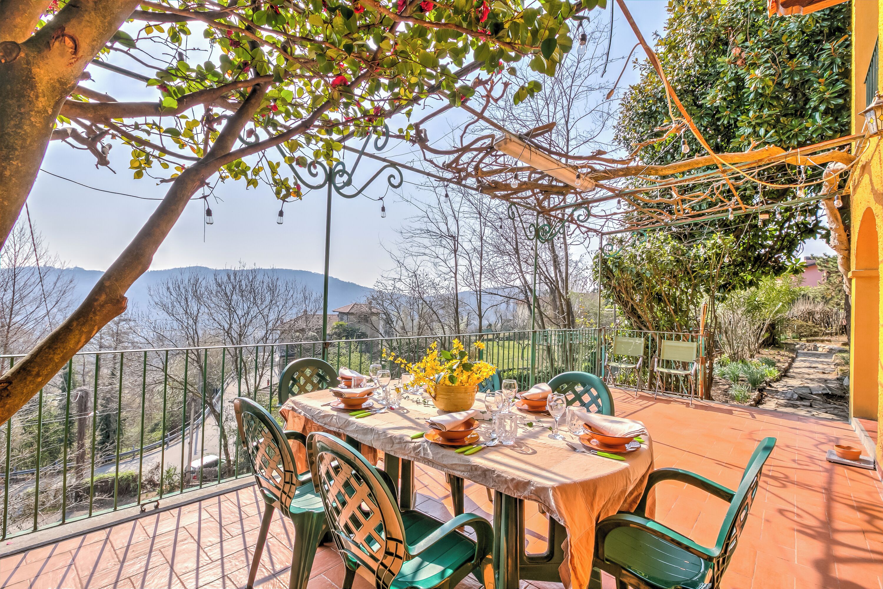 Khu ẩm thực ngoài trời