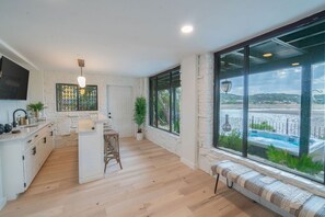 Interior - Sleeps 14 • Pool Table • 3 King Beds • Hot Tub (Lakehills)