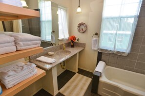 House, 1 Bedroom | Bathroom | Towels