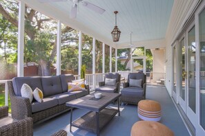 Terrace/patio - Easy Walk to Beach; Two Master Suites; Outdoor Oasis w/ Screened Porch, Fire Pit & Ping Pong (Isle of Palms)
