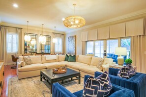 TV - Easy Walk to Beach; Two Master Suites; Outdoor Oasis w/ Screened Porch, Fire Pit & Ping Pong (Isle of Palms)