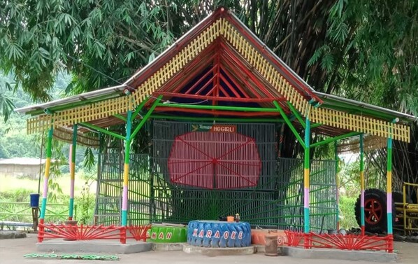 ด้านหน้าที่พัก