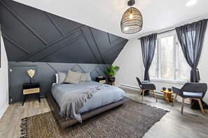 3 chambres, fer et planche à repasser, Wi-Fi gratuit, draps fournis