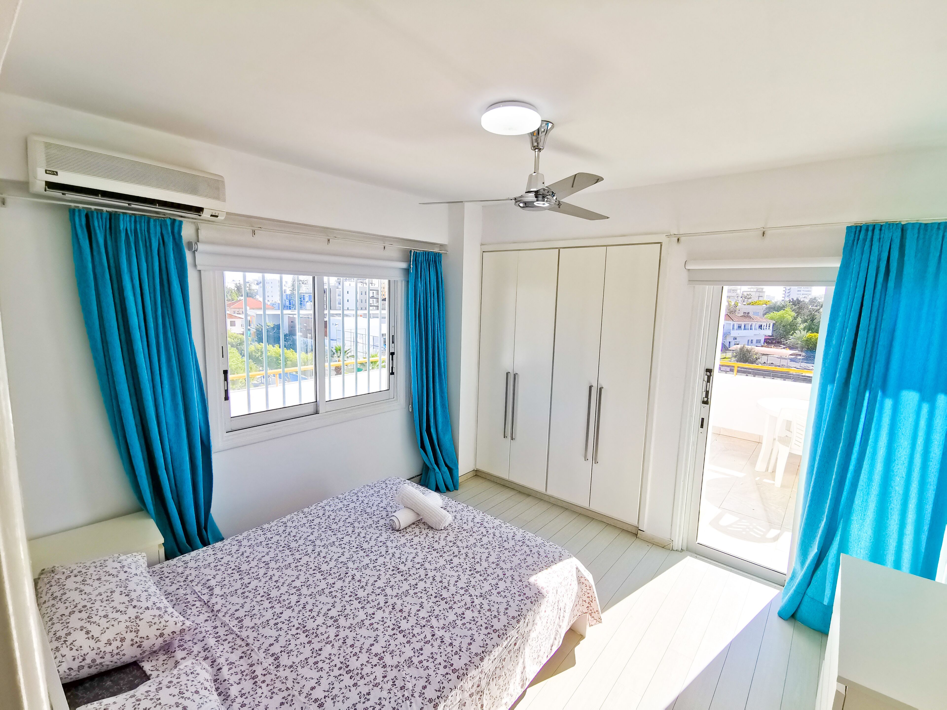 2 bedrooms, desk, iron/ironing board, free WiFi