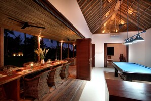 Billiards - Istana Semer (Kerobokan)