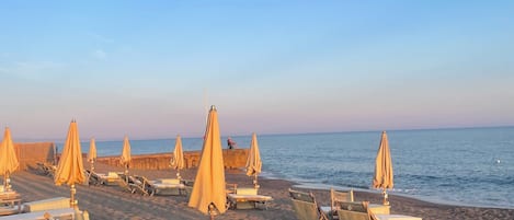 Vlak bij het strand