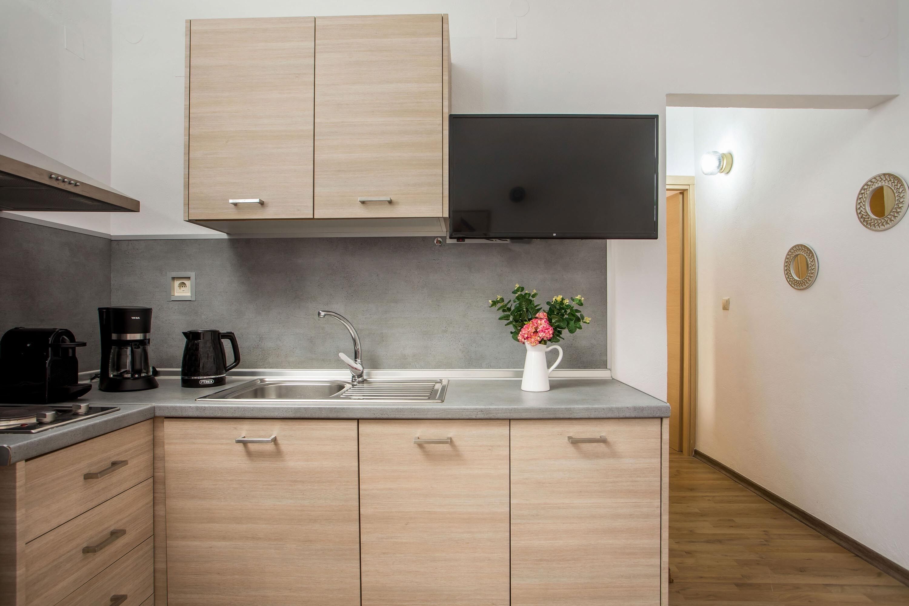 Bliss Luxury Suites - Earth