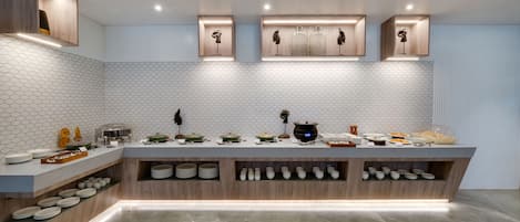 Morgenmadsbuffet hver dag (300 INR pr. person)